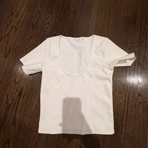 Good American White Scoop Neck Short Sleeve Top